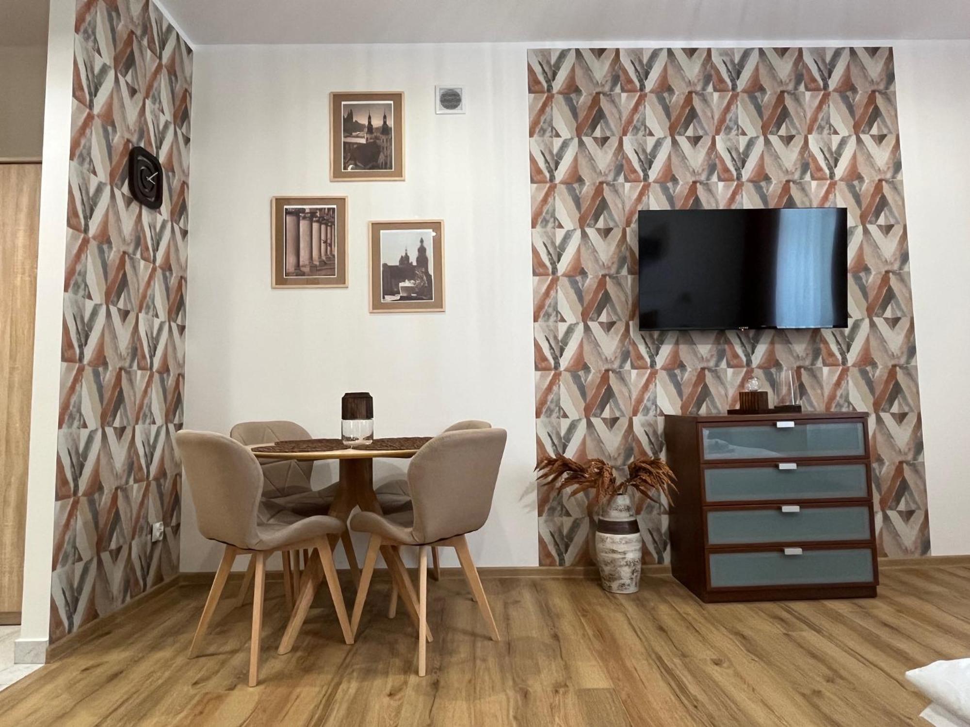 St. Cross Apartment Cracovie Extérieur photo