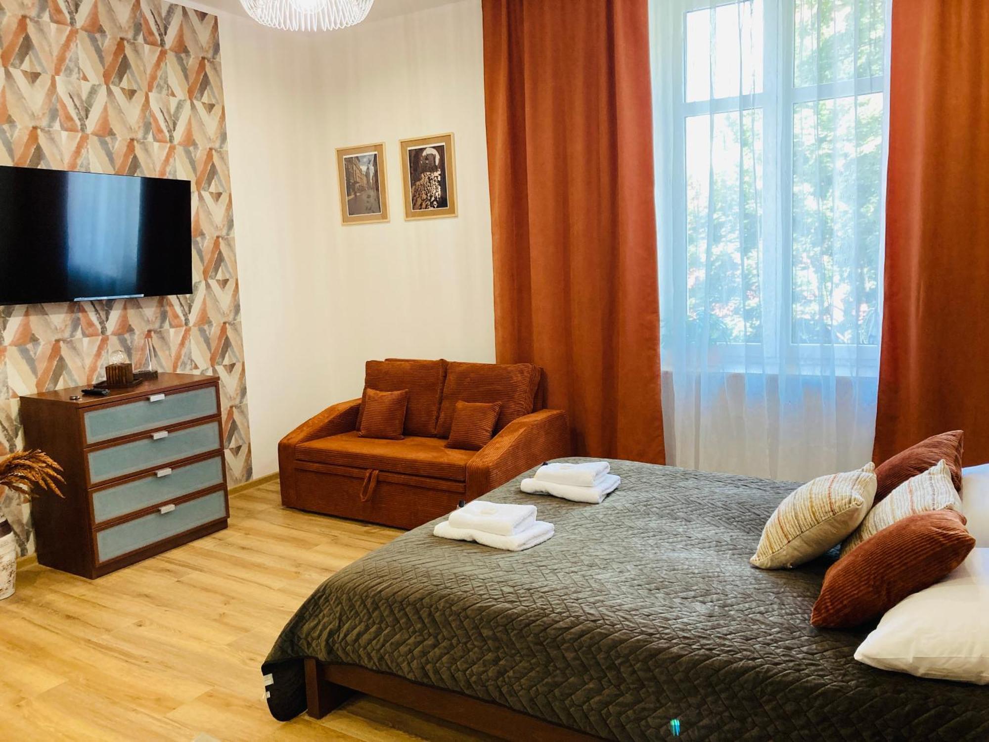 St. Cross Apartment Cracovie Extérieur photo