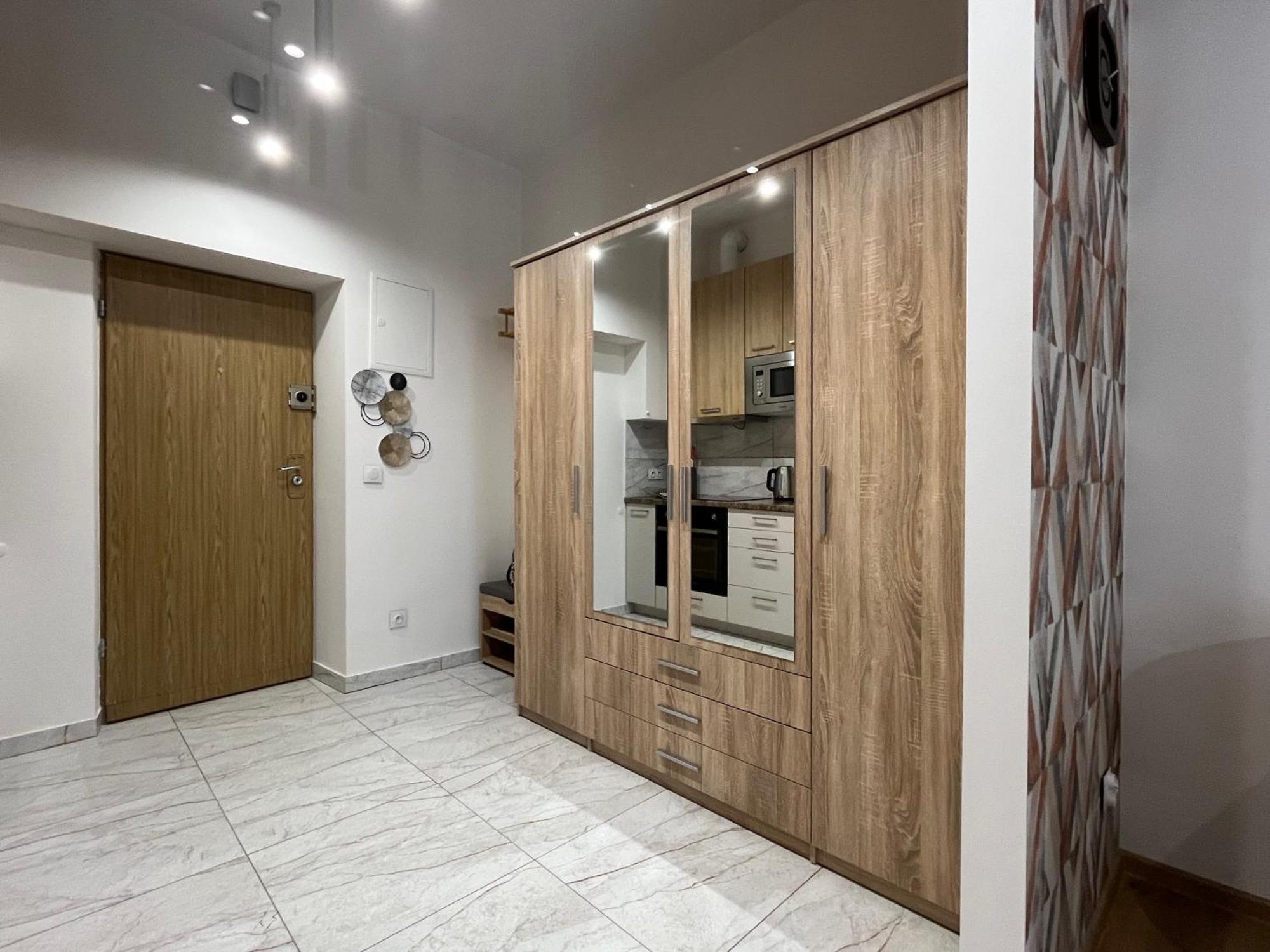 St. Cross Apartment Cracovie Extérieur photo